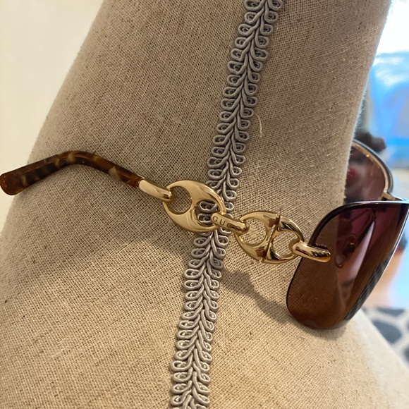Gucci Sunglasses - Authentic - Picture 3 of 6